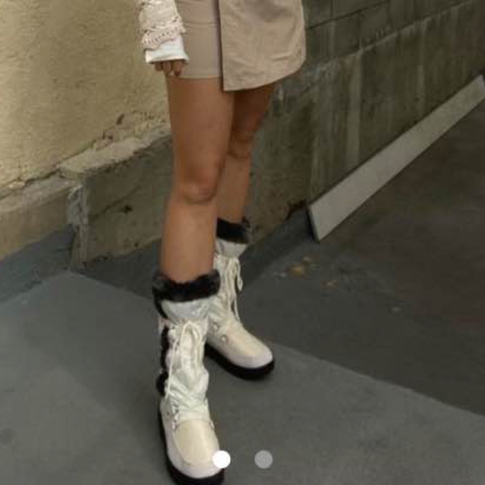 Snow Boots
